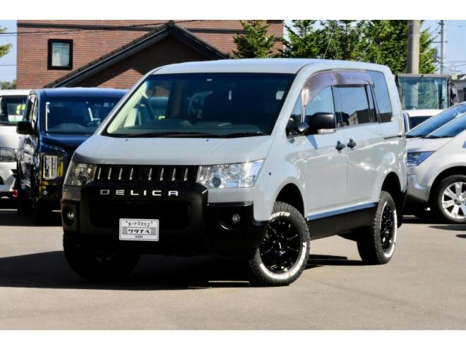 デリカD:5　Ｇパワーパッケージ　４ＷＤ　オールペイント　リフトアップ　シートカバー　ドラレコ前後　社外マフラー