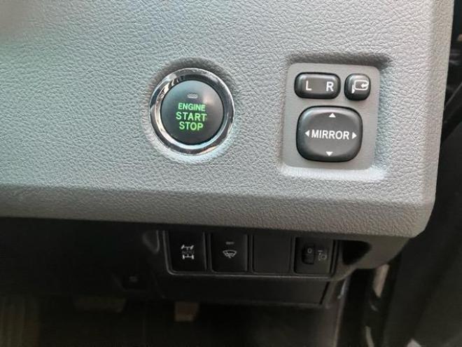 マークXジオ240ファイブスタイル 4WD 2400 5Dr