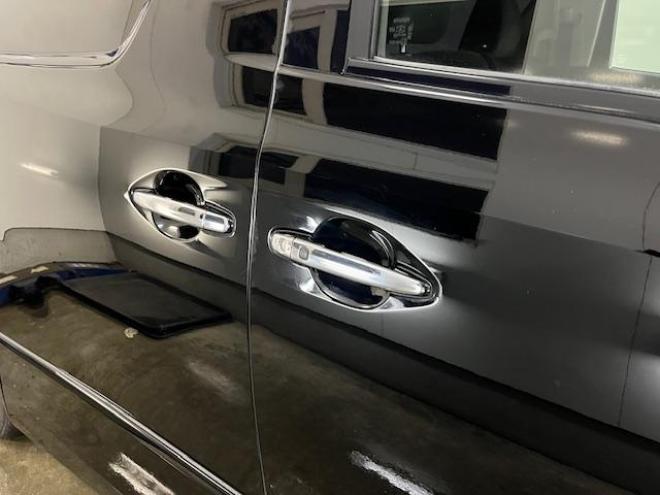 アルファード３５０Ｓ　プライムセレクションⅡ　タイプゴールド　後期型　本州仕入　禁煙車　純正１８インチＡＷ　社外１６ＡＷ＋スタッドレスタイヤ付　両側パワースライドドア　パワーバックドア　純正ＨＤＤナビ（フルセグ地デジ　ＤＶＤ再生　Ｂｌｕｅｔｏｏｔｈ）＋バックカメラ　純正リアフリップダウンモニター　シアターサウンドシステム　前後コーナーセンサー　クール＆ホットＢＯＸ　コーナーセンサー　クルーズコントロール　横滑り防止装置　ＨＩＤ　ＥＴＣ 　タイミングチェーン 4WD 3500 5Dr