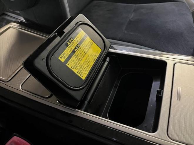 アルファード３５０Ｓ　プライムセレクションⅡ　タイプゴールド　後期型　本州仕入　禁煙車　純正１８インチＡＷ　社外１６ＡＷ＋スタッドレスタイヤ付　両側パワースライドドア　パワーバックドア　純正ＨＤＤナビ（フルセグ地デジ　ＤＶＤ再生　Ｂｌｕｅｔｏｏｔｈ）＋バックカメラ　純正リアフリップダウンモニター　シアターサウンドシステム　前後コーナーセンサー　クール＆ホットＢＯＸ　コーナーセンサー　クルーズコントロール　横滑り防止装置　ＨＩＤ　ＥＴＣ 　タイミングチェーン 4WD 3500 5Dr