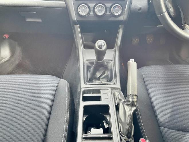 インプレッサ1.6i-L 4WD 5年保証 MT スマキー ナビTV 夏冬タイヤ 寒冷地仕様 禁煙 車検整備2年付 修復歴無