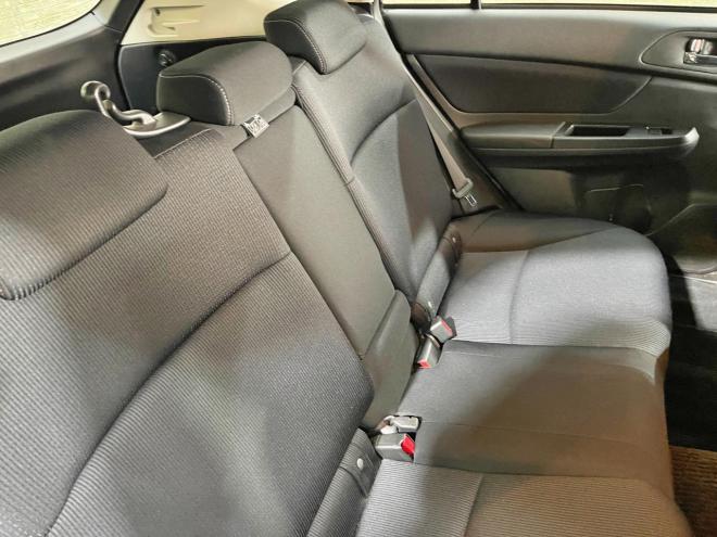 インプレッサ1.6i-L 4WD 5年保証 MT スマキー ナビTV 夏冬タイヤ 寒冷地仕様 禁煙 車検整備2年付 修復歴無