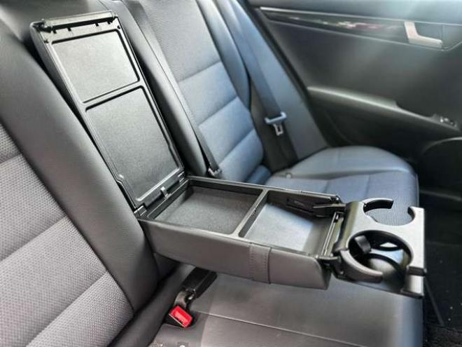 ベンツCクラス C180 アバンギャルド クルーズコントロール ABS ナビTV バックカメラ ETC 革シート キーレス パワステ パワーウィンドウ 電動シート 横滑り防止装置 盗難防止装置 正規輸入車 2WD 1800