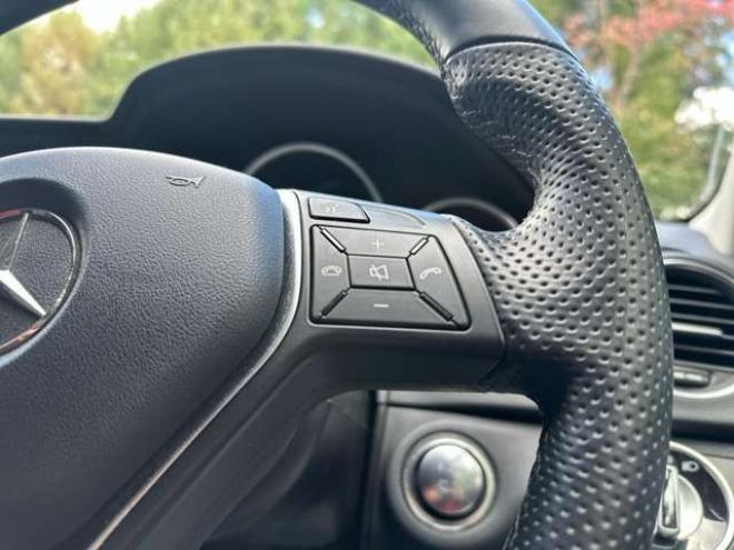 ベンツCクラス C180 アバンギャルド クルーズコントロール ABS ナビTV バックカメラ ETC 革シート キーレス パワステ パワーウィンドウ 電動シート 横滑り防止装置 盗難防止装置 正規輸入車 2WD 1800