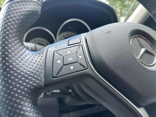 ベンツCクラス C180 アバンギャルド クルーズコントロール ABS ナビTV バックカメラ ETC 革シート キーレス パワステ パワーウィンドウ 電動シート 横滑り防止装置 盗難防止装置 正規輸入車 2WD 1800