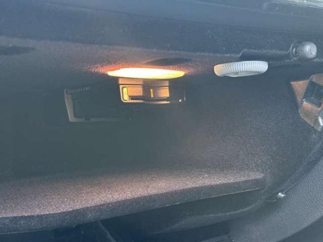 ベンツCクラス C180 アバンギャルド クルーズコントロール ABS ナビTV バックカメラ ETC 革シート キーレス パワステ パワーウィンドウ 電動シート 横滑り防止装置 盗難防止装置 正規輸入車 2WD 1800