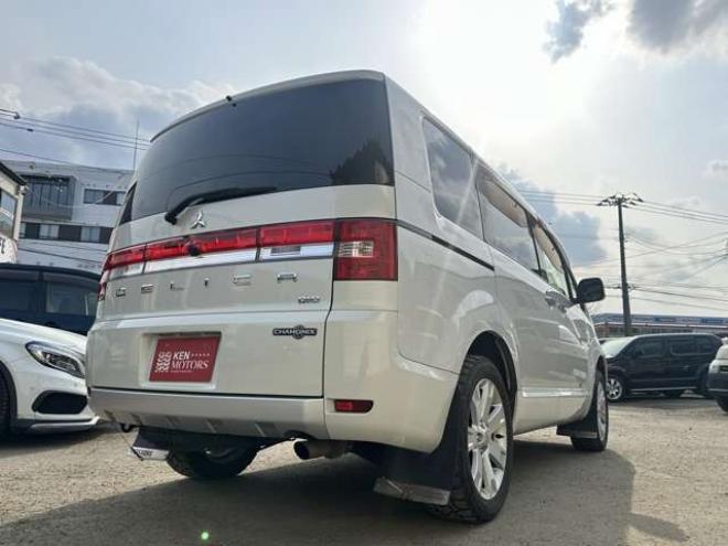 デリカD:5 2.2 シャモニー ディーゼルターボ 4WD ワンオーナー/社外ナビ/両側パワスラ/ETC 2300