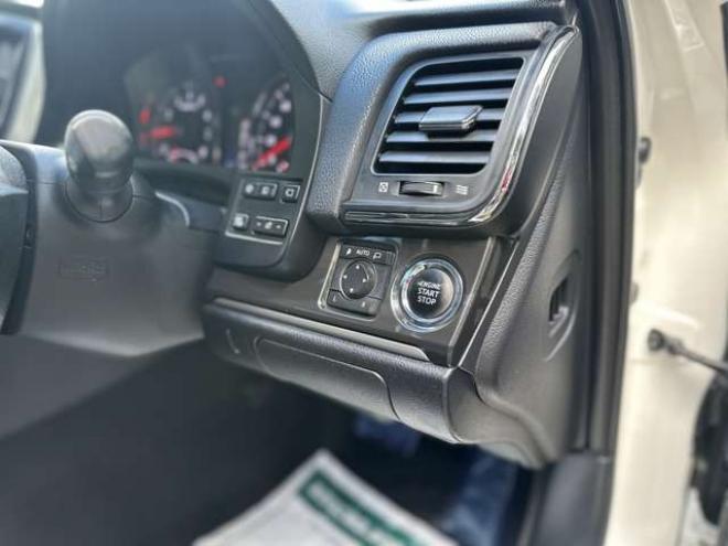 クラウンアスリート 2.5 G i-Four 4WD　サンルーフ　黒皮シート　レーダークルーズ　ETC　パワステ　パワーウィンドウ　純正ナビ　純正アルミ　ABS　キーレスエントリー 2500