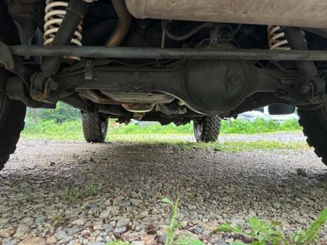 ジムニーシエラ1.5 JC 4WD　パワステ　パワーウィンドウ　社外ナビ　社外アルミ　ABS　キーレス　ワンオーナー　ETC　ドライブレコーダー　リフトアップ　横滑り防止装置　盗難防止装置　シートヒーター 1500