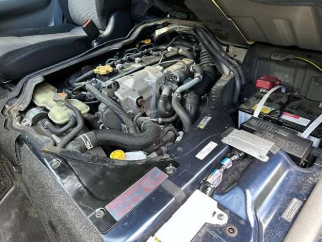 キャラバンNV350 2.5 プレミアムGX ロングボディ ディーゼルターボ 4WD　パワステ　パワーウィンドウ　純正ナビ　社外アルミ　ABS　リアヒーター　フルセグ　バックカメラ　ETC　キーレス　両側スライドドア 2500