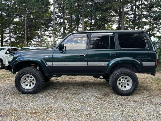 ランドクルーザー80 4.2 VXリミテッド EGR装着車 ディーゼルターボ 4WD　リフトアップ　社外バンパー　3連メーター　サンルーフ　キーレス　クルーズコントロール　ETC　パワステ　パワーウィンドウ　社外ナビ　社外アルミ　キーレスエントリー 4200