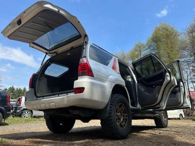 ハイラックスサーフ2.7 SSR-X リミテッド 4WD　リフトアップ/社外ナビ/PS/PW/AW/Bカメラ 2700