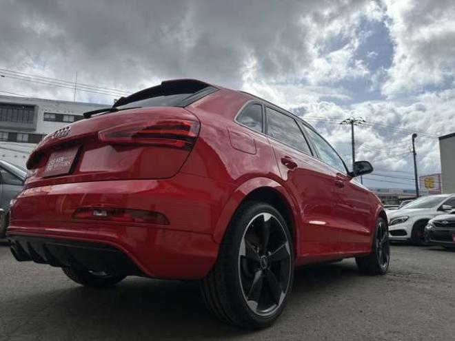 アウディRS Q3 2.5 4WD　ナビTV/Bカメラ/パワーシート/純正AW 正規輸入車 2500