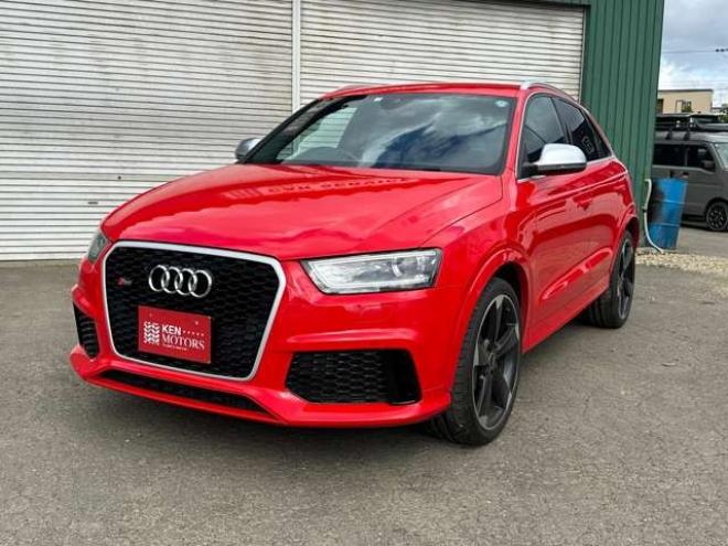 アウディRS Q3 2.5 4WD　ナビTV/Bカメラ/パワーシート/純正AW 正規輸入車 2500