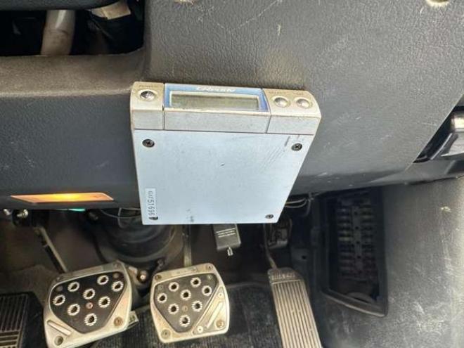 シルビア2.0 K’sクラブセレクション　ターボ　社外アルミ　外エアロ　社外ハンドル　パワステ　パワーウィンドウ　社外LSDデフ　社外インタークーラー　社外タコ足　S14タービン　全塗装済 2WD 2000