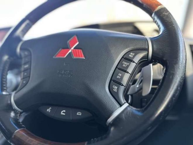 デリカD:5 2.4 シャモニー 4WD ミラーモニタ/ETC/シートヒータ/社外ナビ 2400