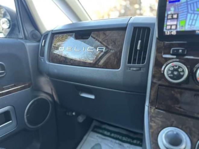 デリカD:5 2.4 シャモニー 4WD ミラーモニタ/ETC/シートヒータ/社外ナビ 2400