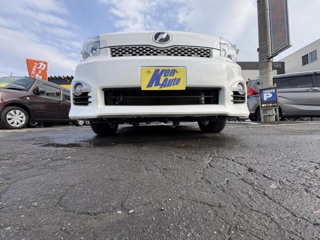 ヴォクシーVOXY 4WD ZS煌Ⅲ本州仕入　お洒落なスマートキー（スペアーアリ）　両側パワースライドドア　レザーハーフシート　8人乗　ビルトインETC　フルセグナビ　バックカメラ　オーバーヘットコンソール　純正アルミ　フォグランプ　スタットレスホイル付　全磨き済　　エンジンオイル交換CVTオイル交換 4WD 2000 5Dr