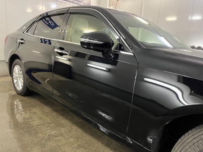 クラウンロイヤルサルーン　ｉ－Ｆｏｕｒ　本州仕入　禁煙車　ＷＡＫＯＳバリアスコーティング済　純正１６インチＡＷ　純正１６ＡＷ＋スタッドレスタイヤ付　純正ナビ（フルセグ地デジ　ＤＶＤ再生　Ｂｌｕｅｔｏｏｔｈ）＋バックカメラ　ＨＩＤヘッドライト　クルーズコントロール　ミラーヒーター　両席パワーシート　ビルトインＥＴＣ 4WD 2500 4Dr