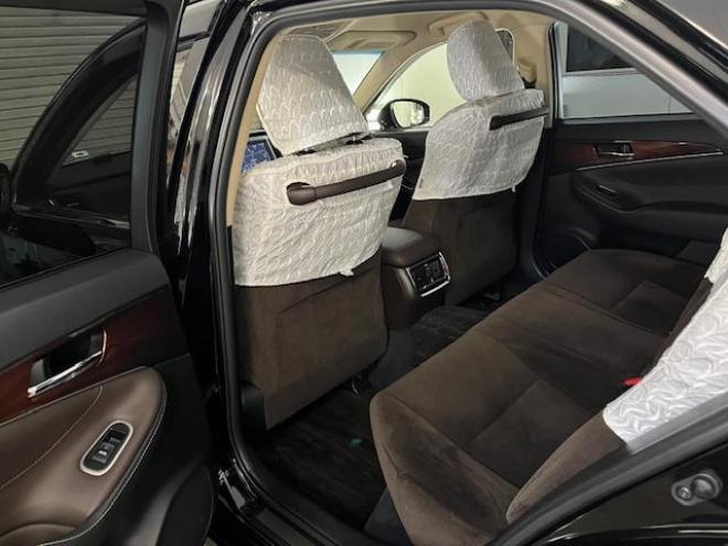 クラウンロイヤルサルーン　ｉ－Ｆｏｕｒ　本州仕入　禁煙車　ＷＡＫＯＳバリアスコーティング済　純正１６インチＡＷ　純正１６ＡＷ＋スタッドレスタイヤ付　純正ナビ（フルセグ地デジ　ＤＶＤ再生　Ｂｌｕｅｔｏｏｔｈ）＋バックカメラ　ＨＩＤヘッドライト　クルーズコントロール　ミラーヒーター　両席パワーシート　ビルトインＥＴＣ 4WD 2500 4Dr