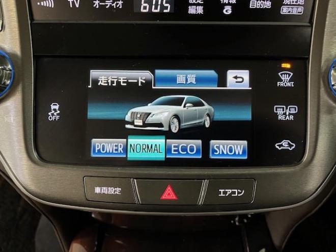 クラウンロイヤルサルーン　ｉ－Ｆｏｕｒ　本州仕入　禁煙車　ＷＡＫＯＳバリアスコーティング済　純正１６インチＡＷ　純正１６ＡＷ＋スタッドレスタイヤ付　純正ナビ（フルセグ地デジ　ＤＶＤ再生　Ｂｌｕｅｔｏｏｔｈ）＋バックカメラ　ＨＩＤヘッドライト　クルーズコントロール　ミラーヒーター　両席パワーシート　ビルトインＥＴＣ 4WD 2500 4Dr