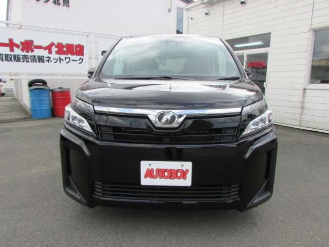 ヴォクシー2.0 X 4WD トヨタセーフティセンス/LEDヘッドライト/両側パワースライドドア/ETC/社外ナビ/フルセグTV/バックカメラ/スマートキー一体式エンジンスターター 2000