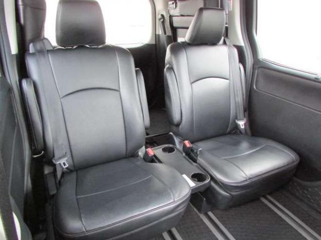 ヴォクシー2.0 X 4WD トヨタセーフティセンス/LEDヘッドライト/両側パワースライドドア/ETC/社外ナビ/フルセグTV/バックカメラ/スマートキー一体式エンジンスターター 2000