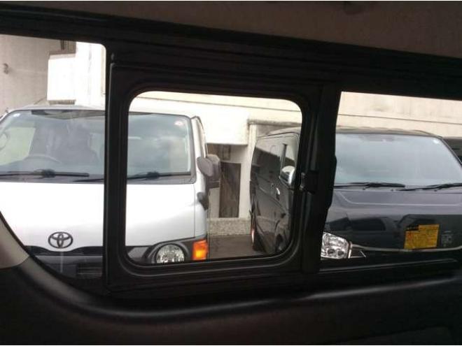 ハイエースバン3.0 スーパーGL ロング ディーゼルターボ 4WD　リアヒーター&クーラー　キーレス　ETC　電動格納ミラー　デュアルエアコン　ベッドキッド　フロントフォグランプ　clarionSDナビ(NXL13)　AUX　Bluetooth　USB　16インチAW 3000