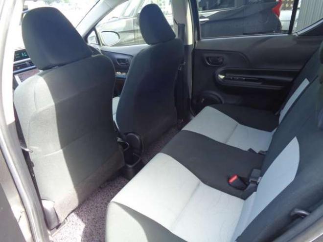 アクア1.5 S スマートキー 純正エンスタ 純正ナビ 2WD 1500