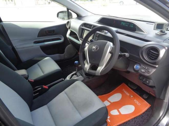 アクア1.5 S ワンオーナー スマートキー 純正エンスタ 純正ナビ 2WD 1500