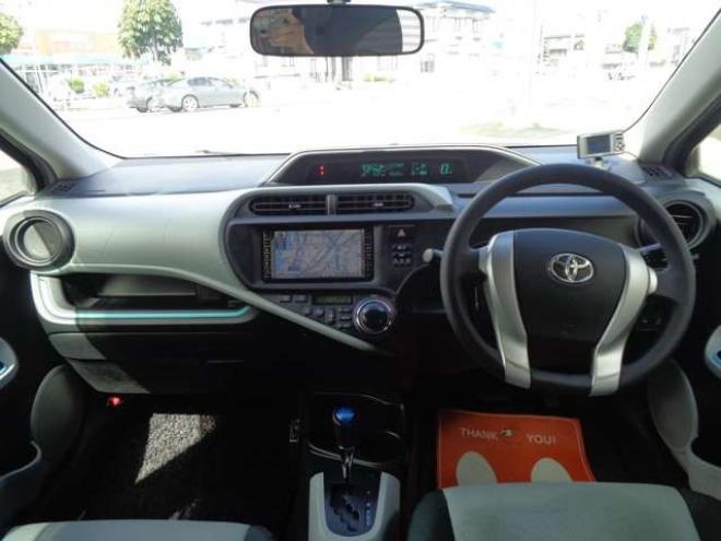 アクア1.5 S ワンオーナー スマートキー 純正エンスタ 純正ナビ 2WD 1500