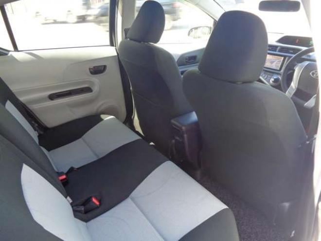 アクア1.5 S ワンオーナー スマートキー 純正エンスタ 純正ナビ 2WD 1500