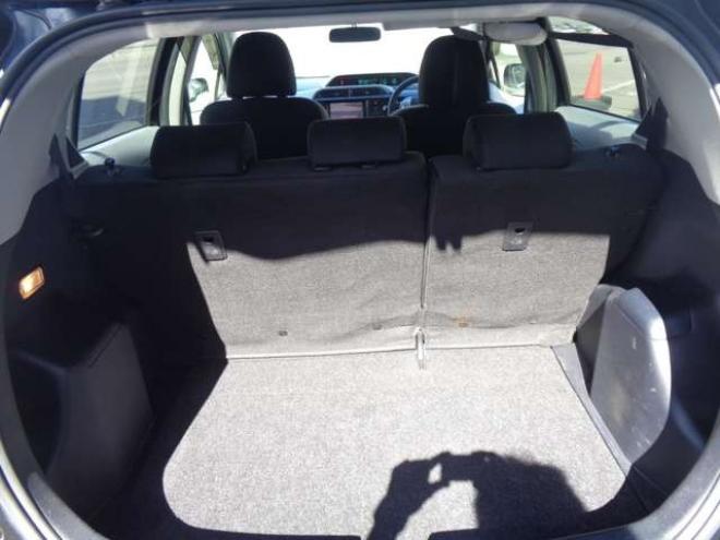 アクア1.5 S ワンオーナー スマートキー 純正エンスタ 純正ナビ 2WD 1500