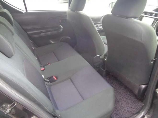 アクア1.5 S スマートキー 純正ナビ バックカメラ 2WD 1500