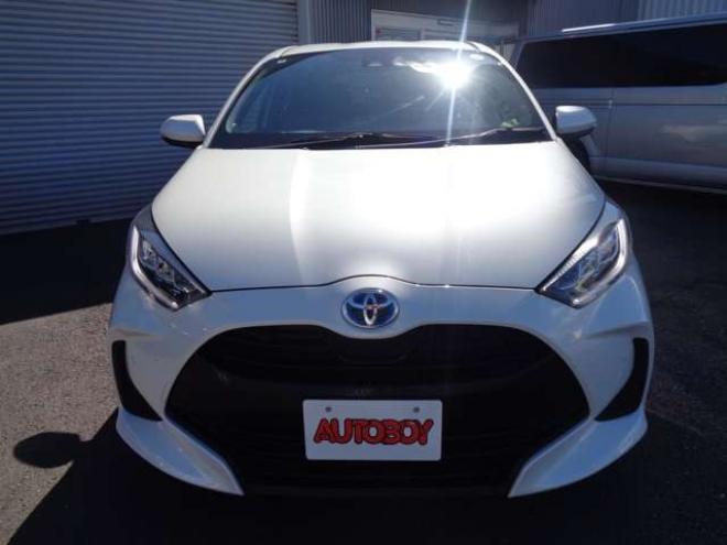 ヤリス1.5 ハイブリッド Z E-Four 4WD　ワンオーナー　スマートキー　純正エンスタ　純正ナビ 1500