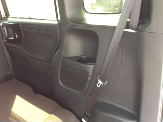 N-BOXカスタム 660 G EX ホンダセンシング 4WD　パワスラ　シートヒーター　スマートキー　プッシュスタート　クルーズコントロール　ホンダ純正ナビ　バックカメラ　電動格納ミラー　横滑り防止装置　車線逸脱防止　衝突被害軽減システム　オートライト　ETC 660