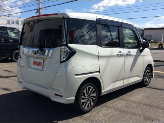 ルーミー1.0 カスタム G 4WD　両側パワスラ　プッシュスタート　スマキー　LEDヘッドライト&フォグ　クルーズコントロール　横滑り防止　衝突被害軽減システム　アイドリングストップ　バックカメラ　トヨタ純正ナビ　フルセグTV 1000