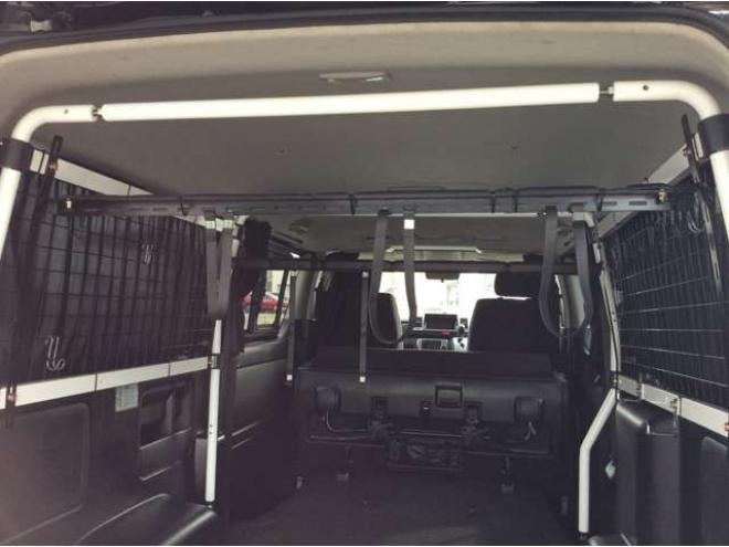 ハイエースバン2.8 スーパーGL ロング ディーゼルターボ 4WD　リアヒーター&クーラー　プッシュスタート　スマキー　ステアリングスイッチ　オートハイビーム　パノラミックビューモニター　純正ナビ　フルセグTV　ドラレコ　ETC　インナーミラー　横滑り防止　フロントフォグ 2800