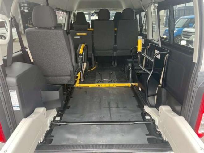 ハイエースバン2.8 ウェルキャブ Bタイプ ロング ディーゼルターボ 4WD　 福祉車両 2800