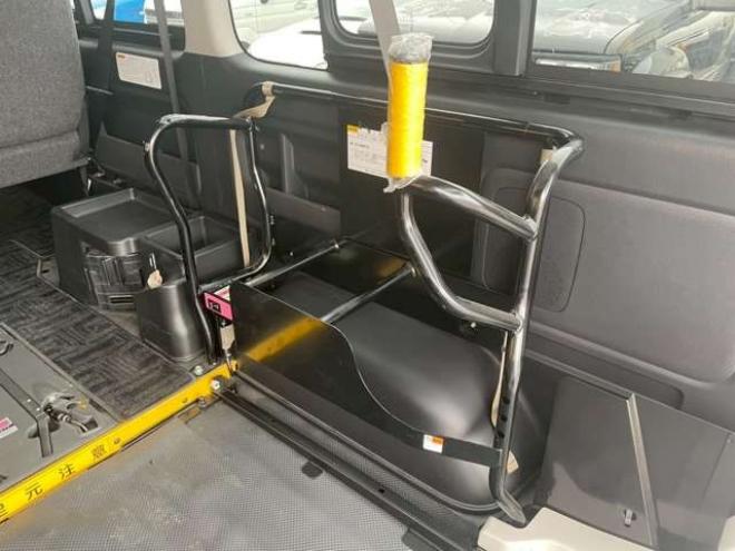 ハイエースバン2.8 ウェルキャブ Bタイプ ロング ディーゼルターボ 4WD　 福祉車両 2800