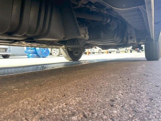 ハイエースバン2.8 中温強化冷凍バン ロング ディーゼルターボ 4WD　 2800