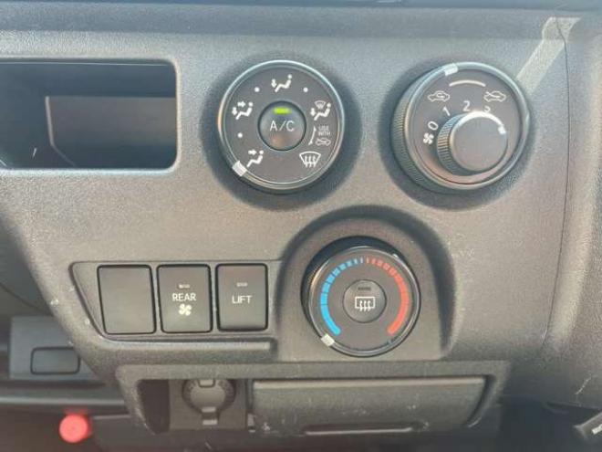 ハイエースバン2.8 ウェルキャブ ASタイプ ロング ディーゼルターボ 4WD　 福祉車両 2800