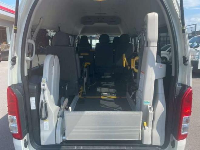 ハイエースバン3.0 ウェルキャブ Bタイプ ロング ディーゼルターボ 4WD　 福祉車両 3000