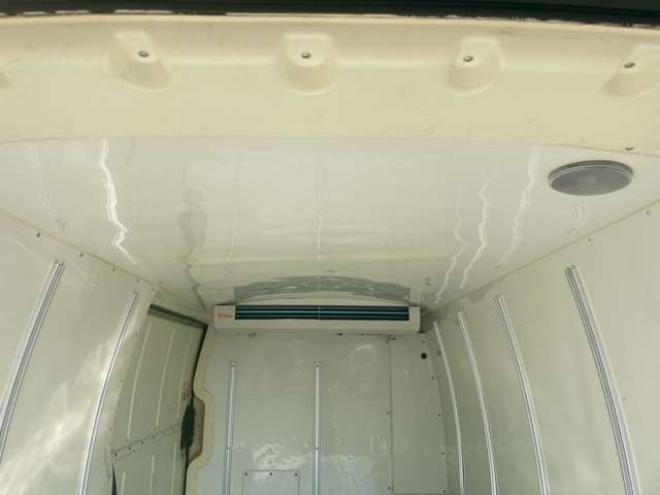 ハイエースバン3.0 中温冷凍バン ロング ディーゼルターボ 4WD　 3000