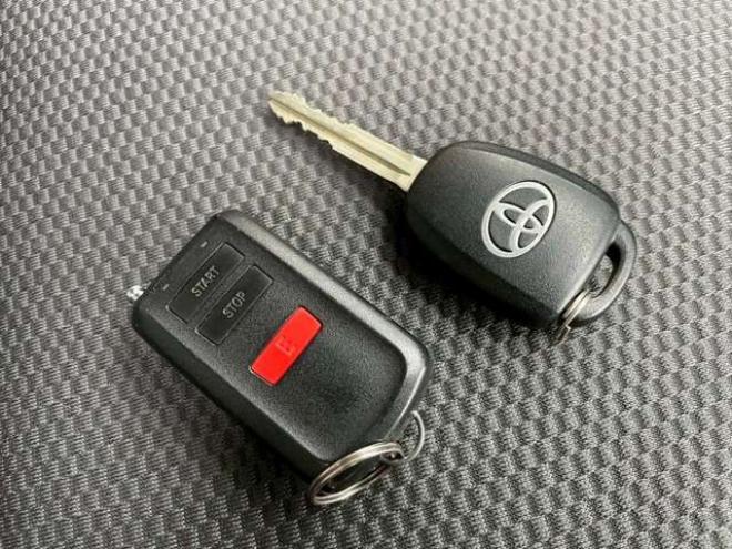 ハイエースバン2.8 DX ワイド スーパーロング ハイルーフ GLパッケージ ディーゼルターボ 4WD　 2800