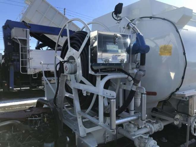 デュトロタンクローリー　2DG-XZU685M 新明和工業　 4WD 4000