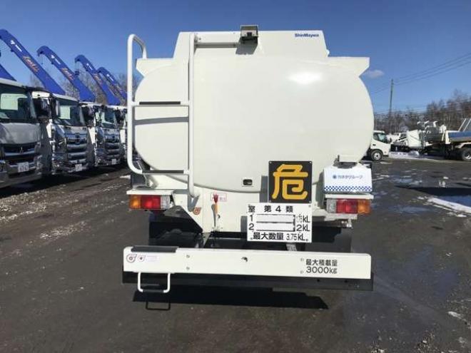 デュトロタンクローリー　2DG-XZU685M 新明和工業　 4WD 4000