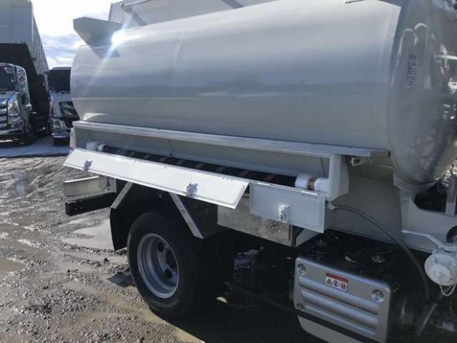 デュトロタンクローリー 2DG-XZU685M 新明和工業  4WD 4000