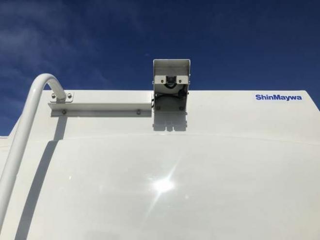 デュトロタンクローリー 2DG-XZU685M 新明和工業  4WD 4000