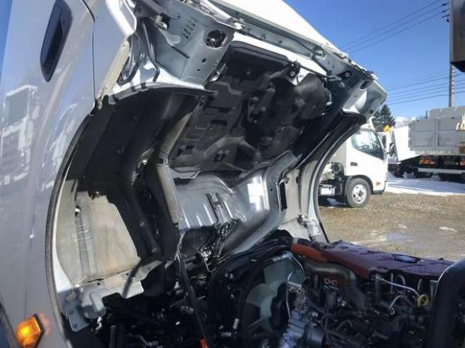 デュトロタンクローリー 2DG-XZU685M 新明和工業  4WD 4000